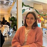 Laureanda in International Relations (presso università estera) offre lezioni di Inglese per tutti i livelli